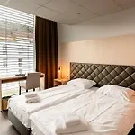 Lorentes Bern Airport 4*