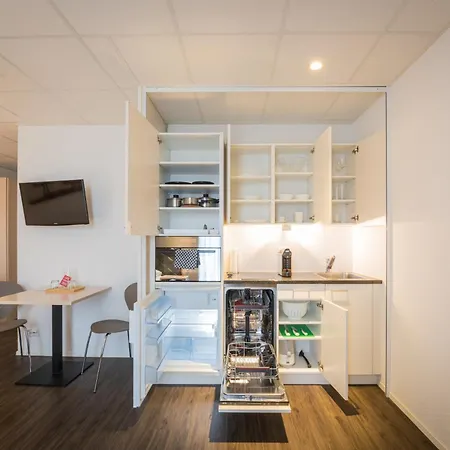 Lorentes Bern Airport 4* 比尔坡