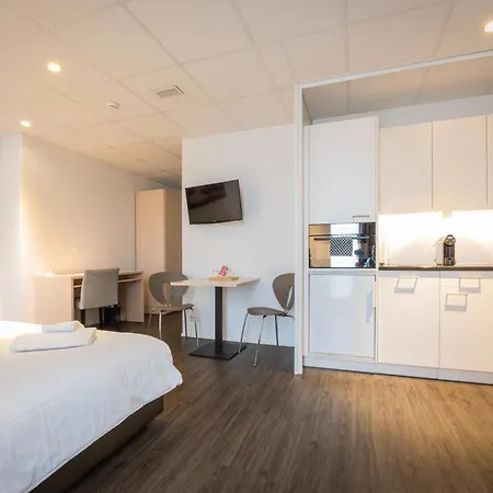 Ξενοδοχείο με διαμερίσματα Lorentes Bern Airport 4*
