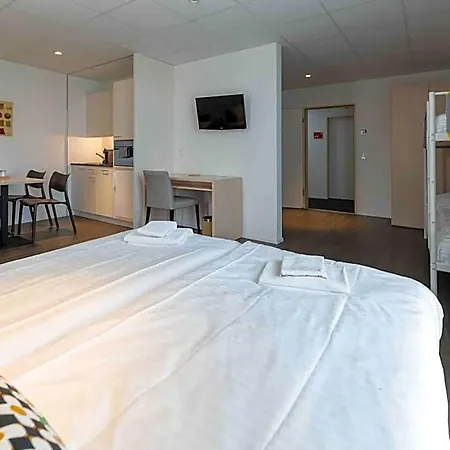 Lorentes Bern Airport 公寓式酒店 4*
