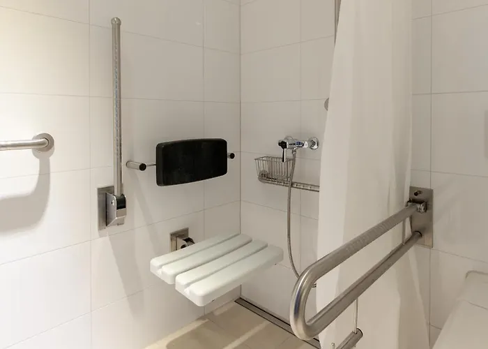 Lorentes Bern Airport 4*