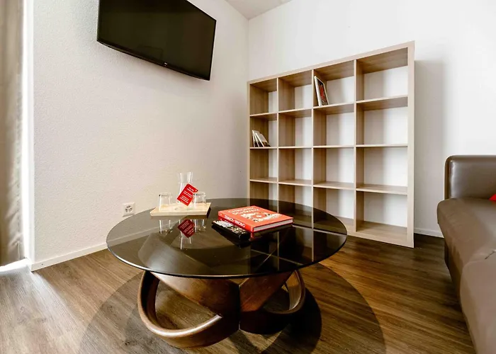 Ξενοδοχείο με διαμερίσματα Lorentes Bern Airport 4*