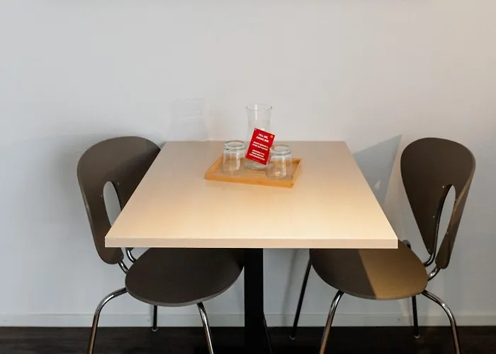 Lorentes Bern Airport 4*