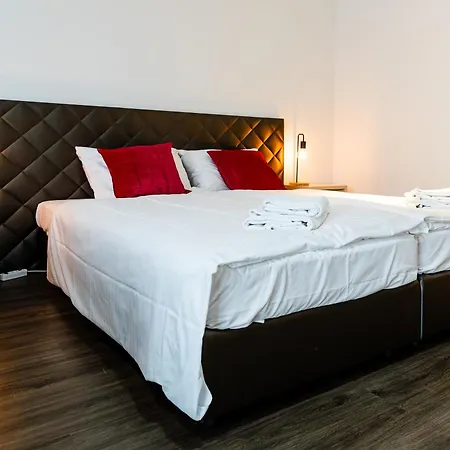 Lorentes Bern Airport 4* 比尔坡