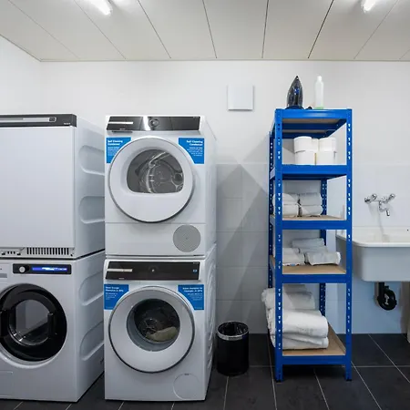 Lorentes Bern Airport 4*