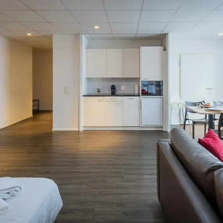 Lorentes Bern Airport 4*