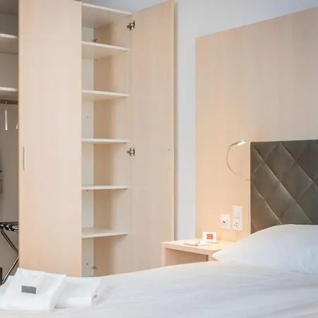 Lorentes Bern Airport Aparthotel 4*