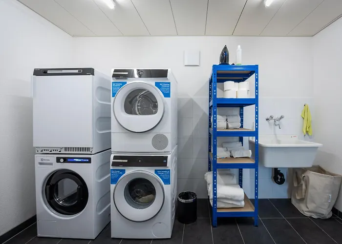 Lorentes Bern Airport 4*