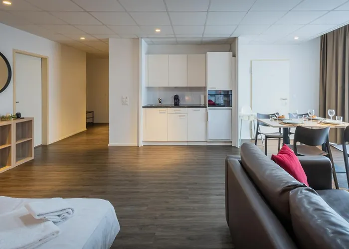 Lorentes Bern Airport 4*