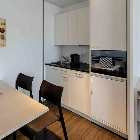 Lorentes Bern Airport Apartmanhotel 4*